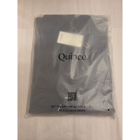 Quince 100% Mongolian Cashmere Full Zip Hoodie Sweater Medium NWT Rich Burgundy - Picture 12 of 14